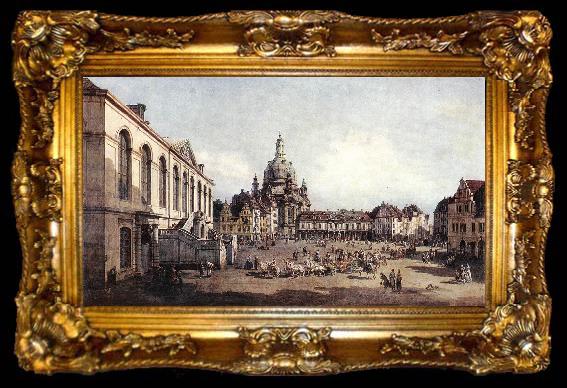 framed  BELLOTTO, Bernardo New Market Square in Dresden from the Jdenhof, ta009-2